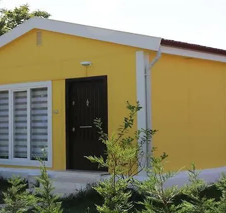Alaska Bungalow Гостевой дом